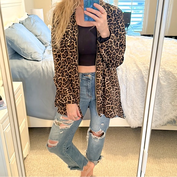 MICHAEL KORS | Leopard Print Button-Up Top, Size XL - Picture 2 of 11